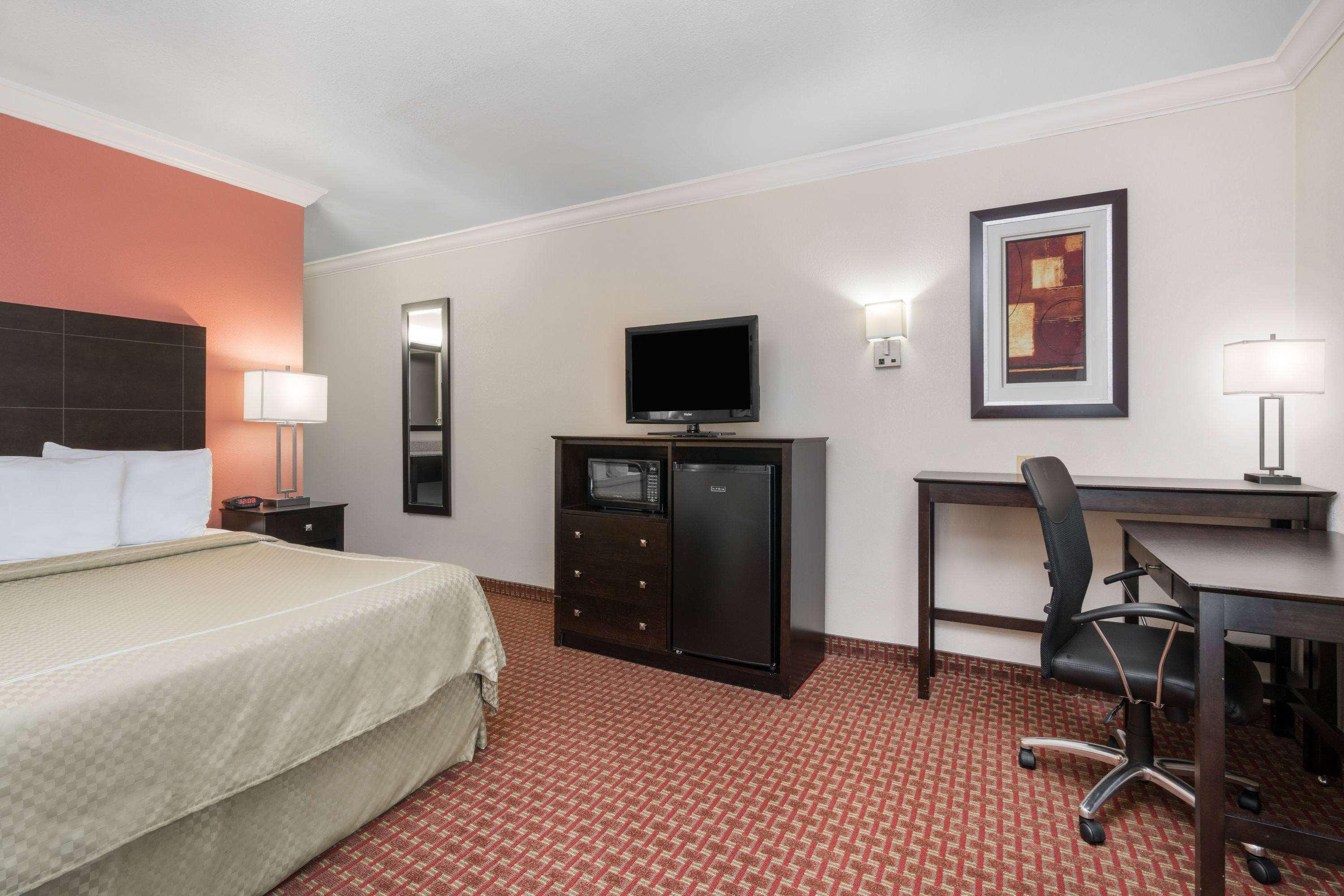 Americinn By Wyndham Johnston Des Moines Urbandale Eksteriør billede
