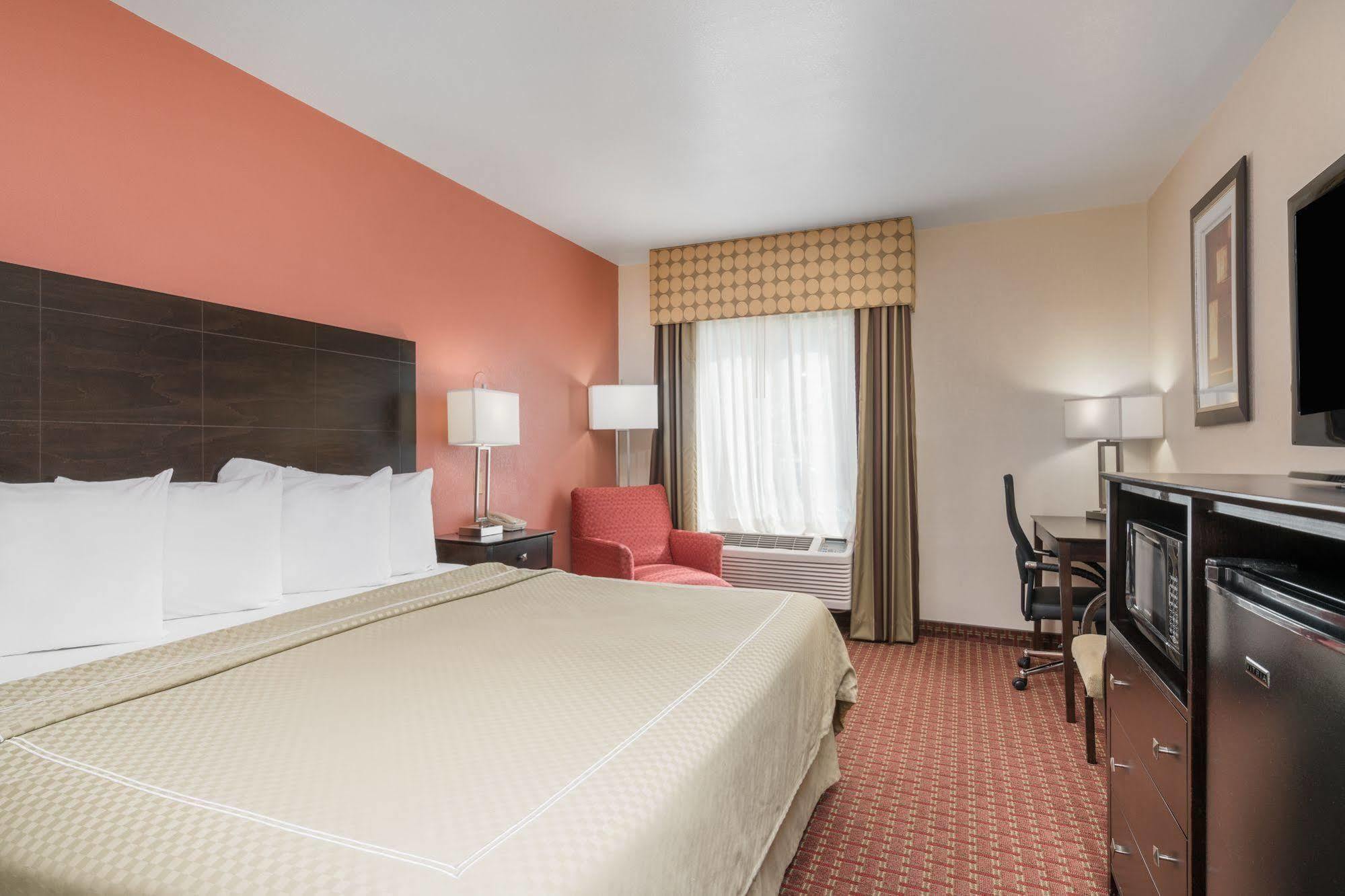 Americinn By Wyndham Johnston Des Moines Urbandale Eksteriør billede