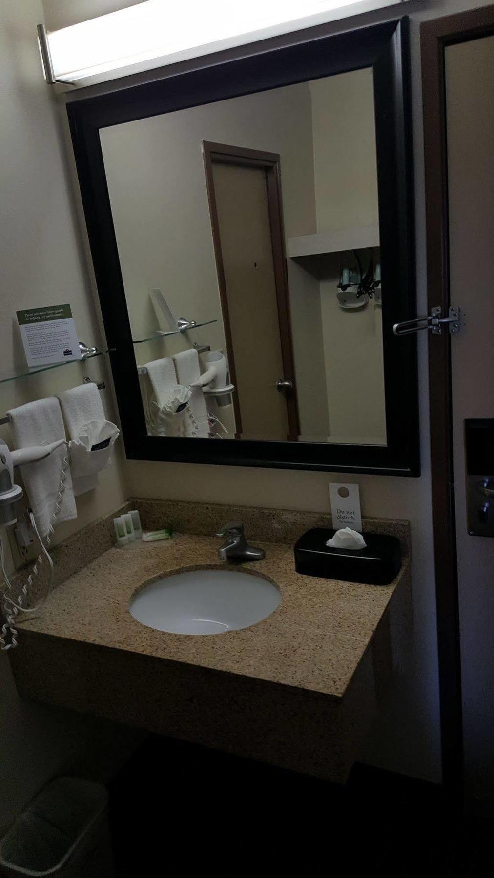 Americinn By Wyndham Johnston Des Moines Urbandale Eksteriør billede